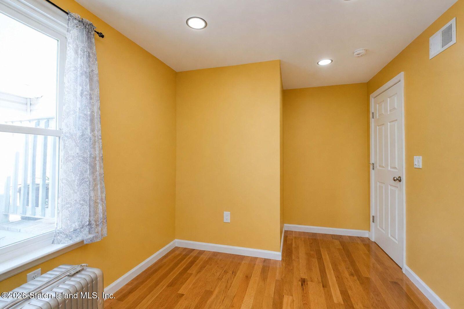 94 Harbor Road Staten Island, NY 10303 - Photo 23 of 46 aOivcNwA