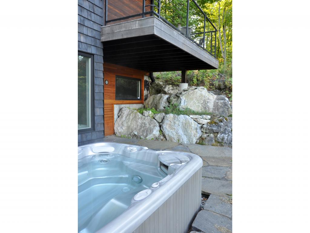 412 Crow Hill Road Hinesburg, VT 05461 - Photo 29 of 34 Gallery Image 29
