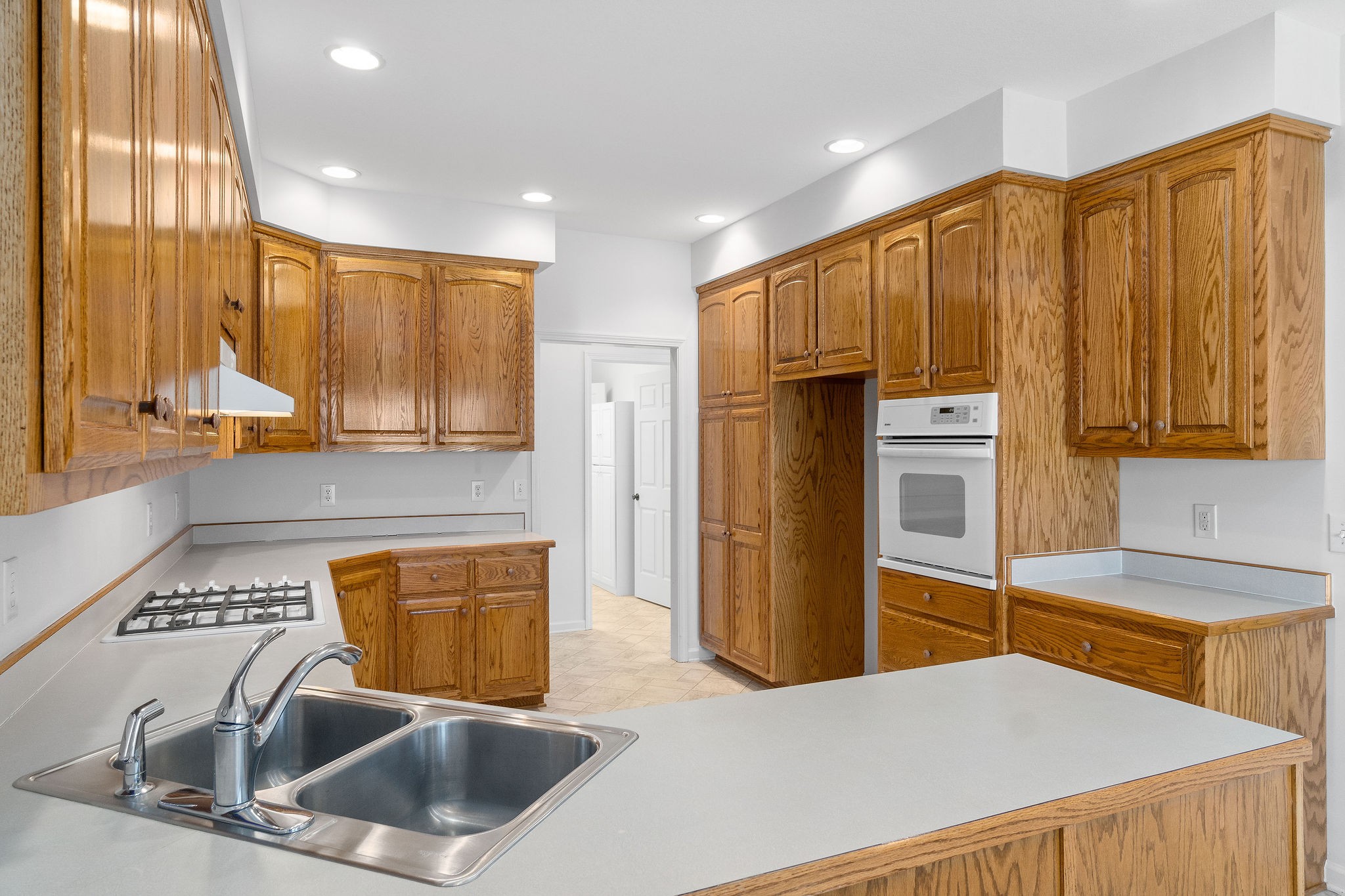 1426 Lock B Road South Clarksville, TN 37040 - Photo 11 of 37 Gallery Image 11