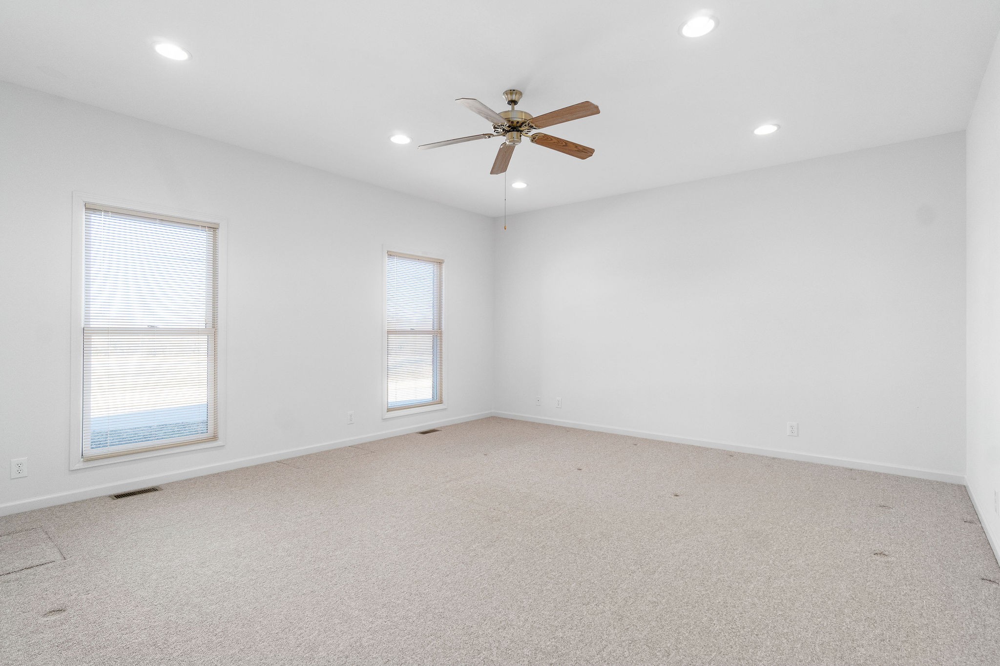 1426 Lock B Road South Clarksville, TN 37040 - Photo 13 of 37 Gallery Image 13