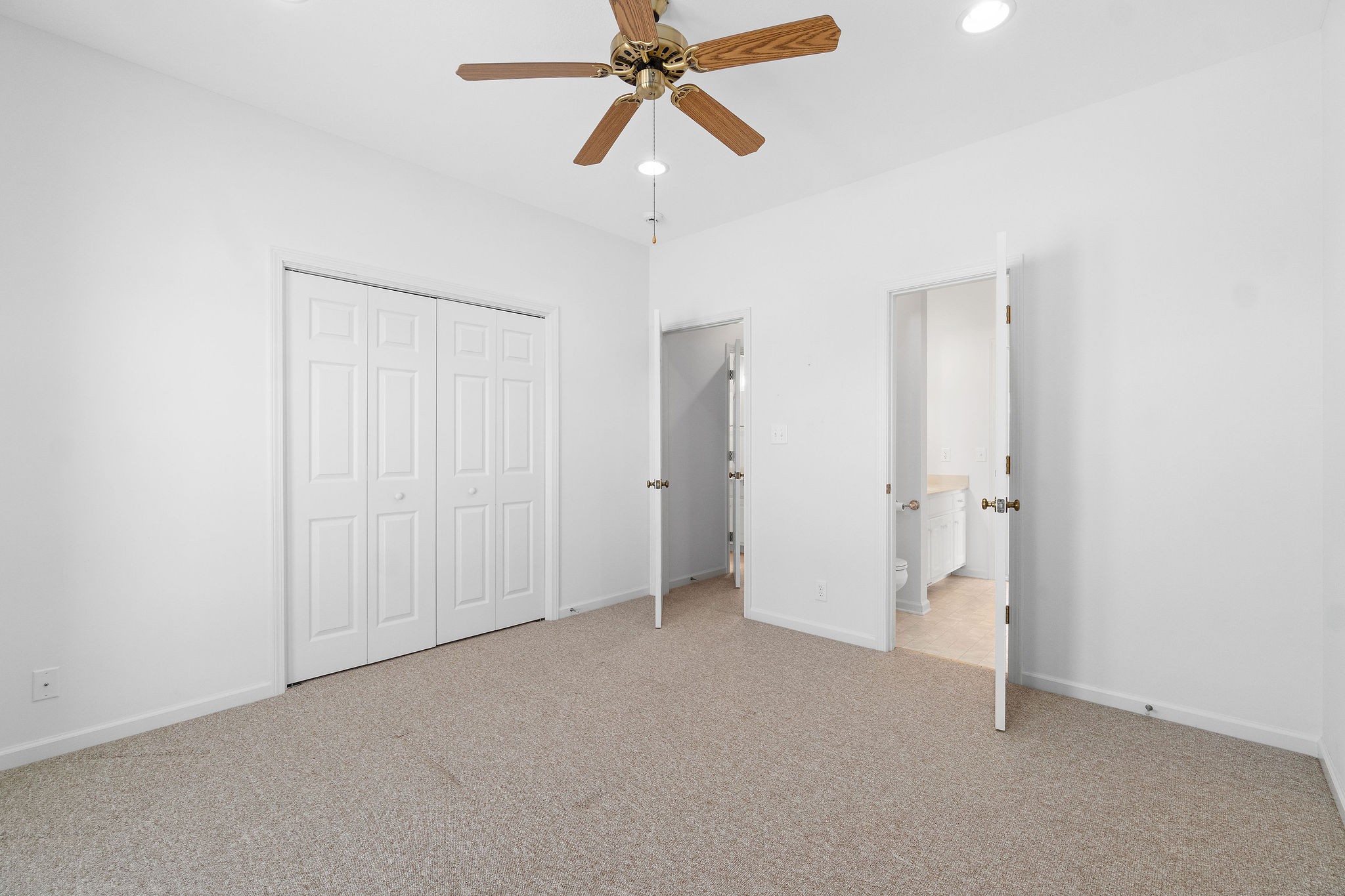 1426 Lock B Road South Clarksville, TN 37040 - Photo 19 of 37 Gallery Image 19