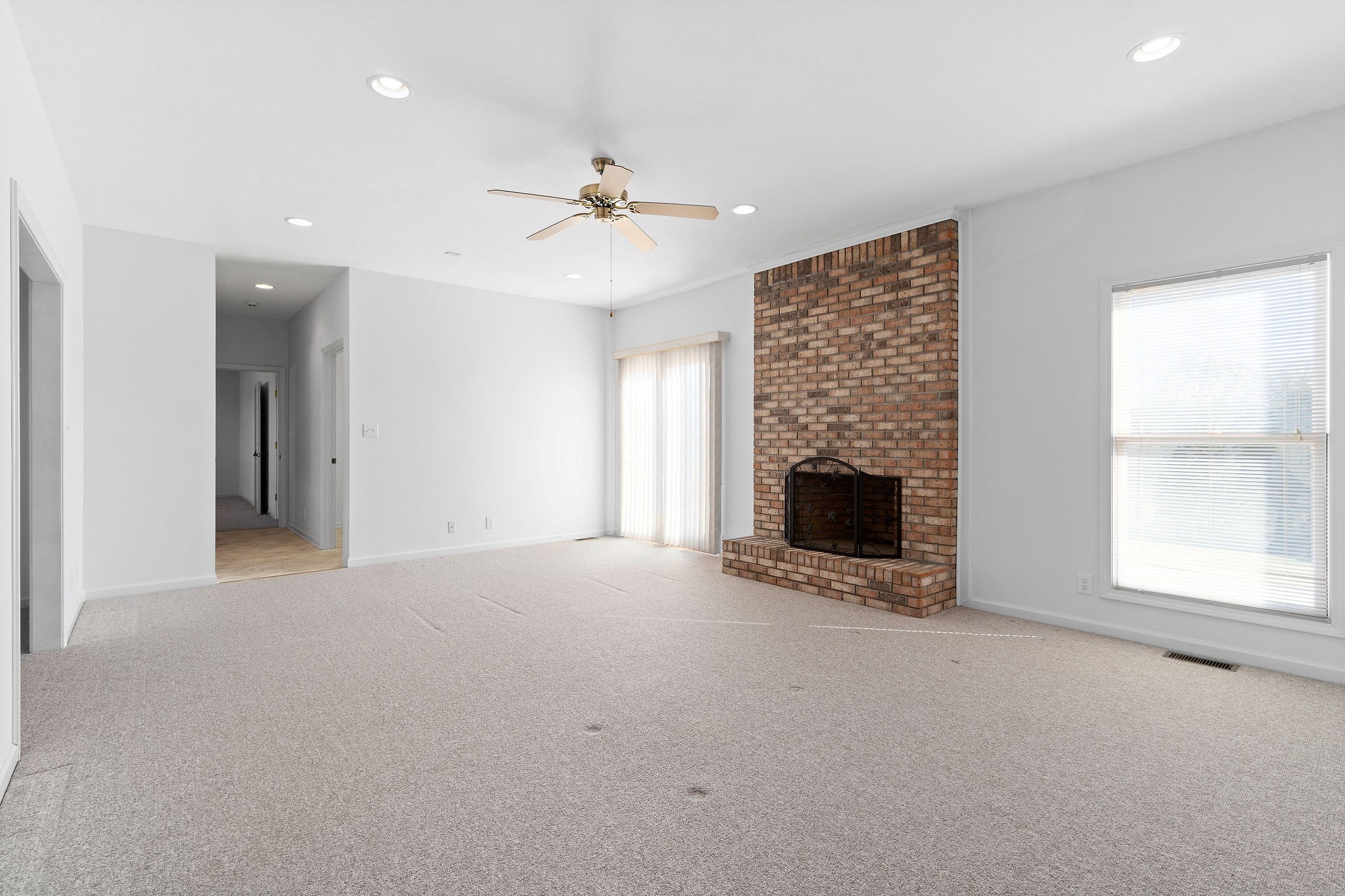 1426 Lock B Road South Clarksville, TN 37040 - Photo 6 of 37 Gallery Image 6