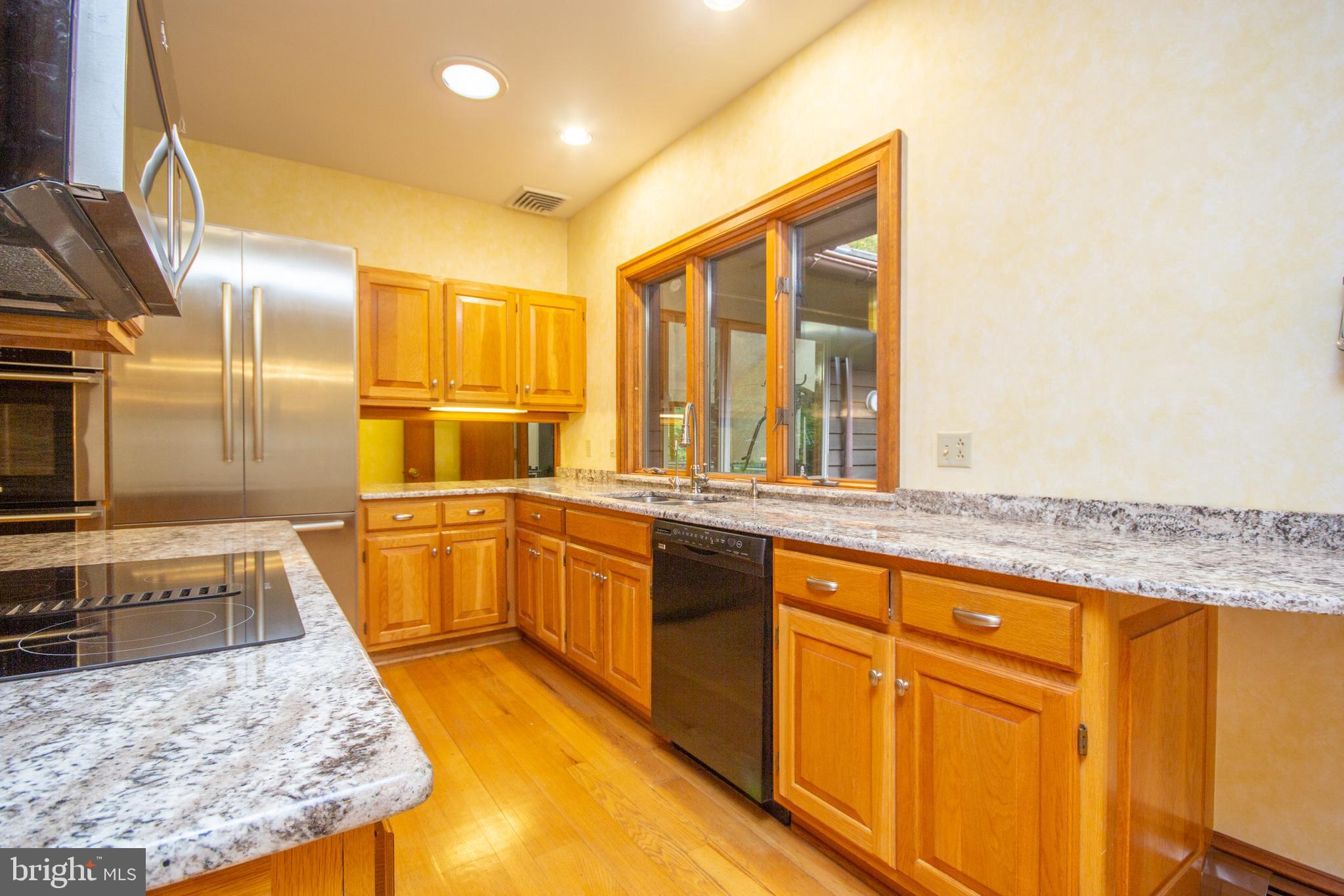 221 Stoopville Road Newtown, PA 18940 - Photo 12 of 60 Kitchen