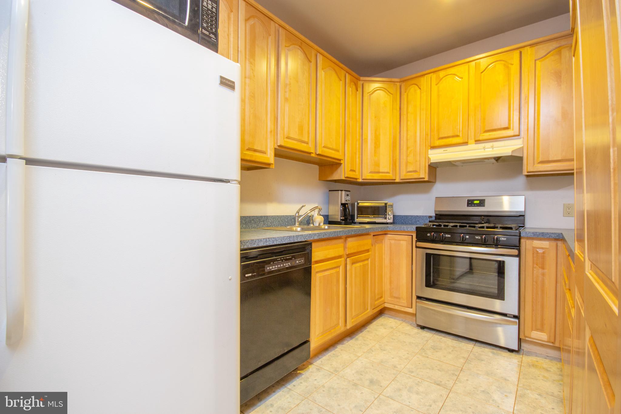 221 Stoopville Road Newtown, PA 18940 - Photo 14 of 60 In-Law Kitchen