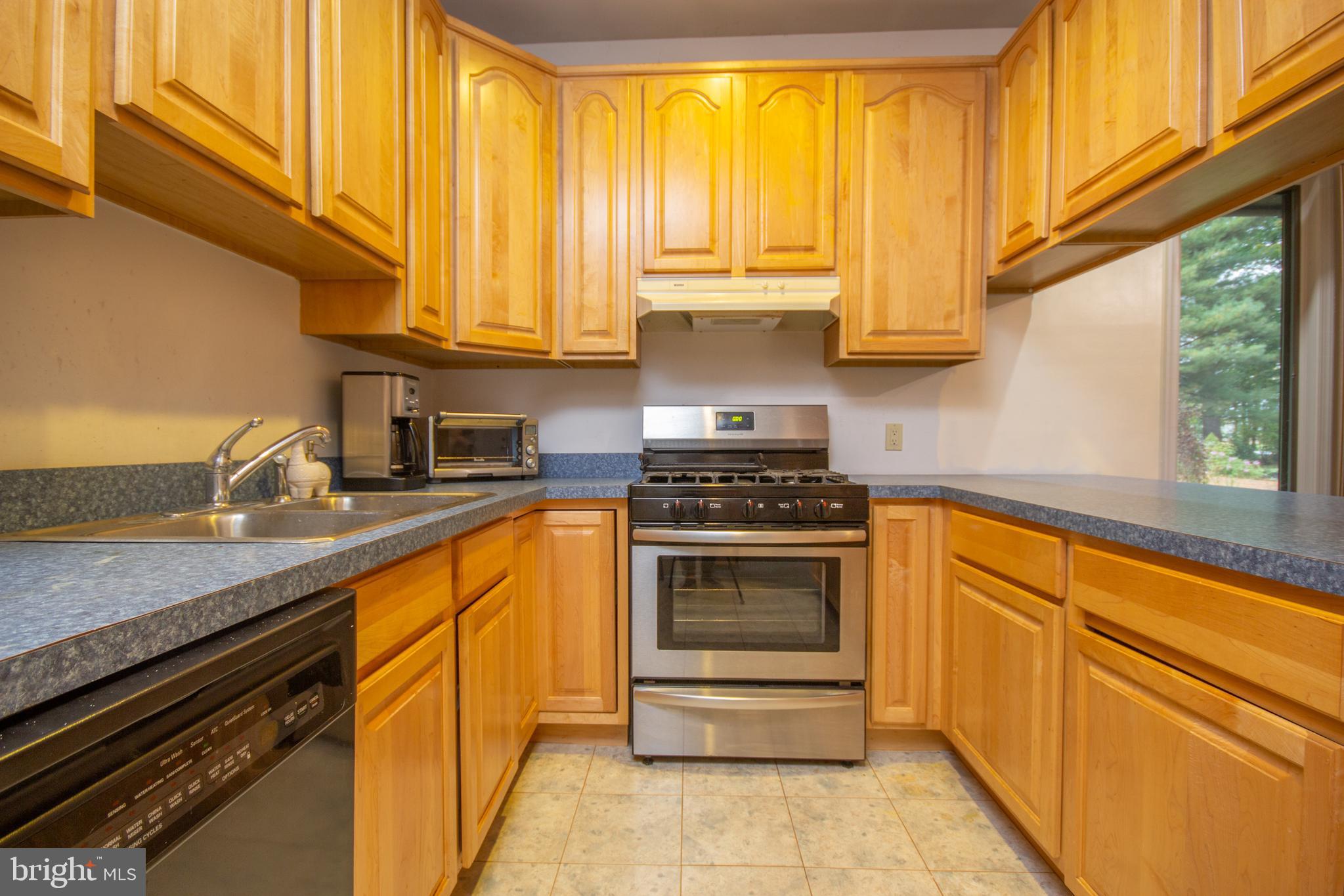 221 Stoopville Road Newtown, PA 18940 - Photo 15 of 60 In-Law kitchen