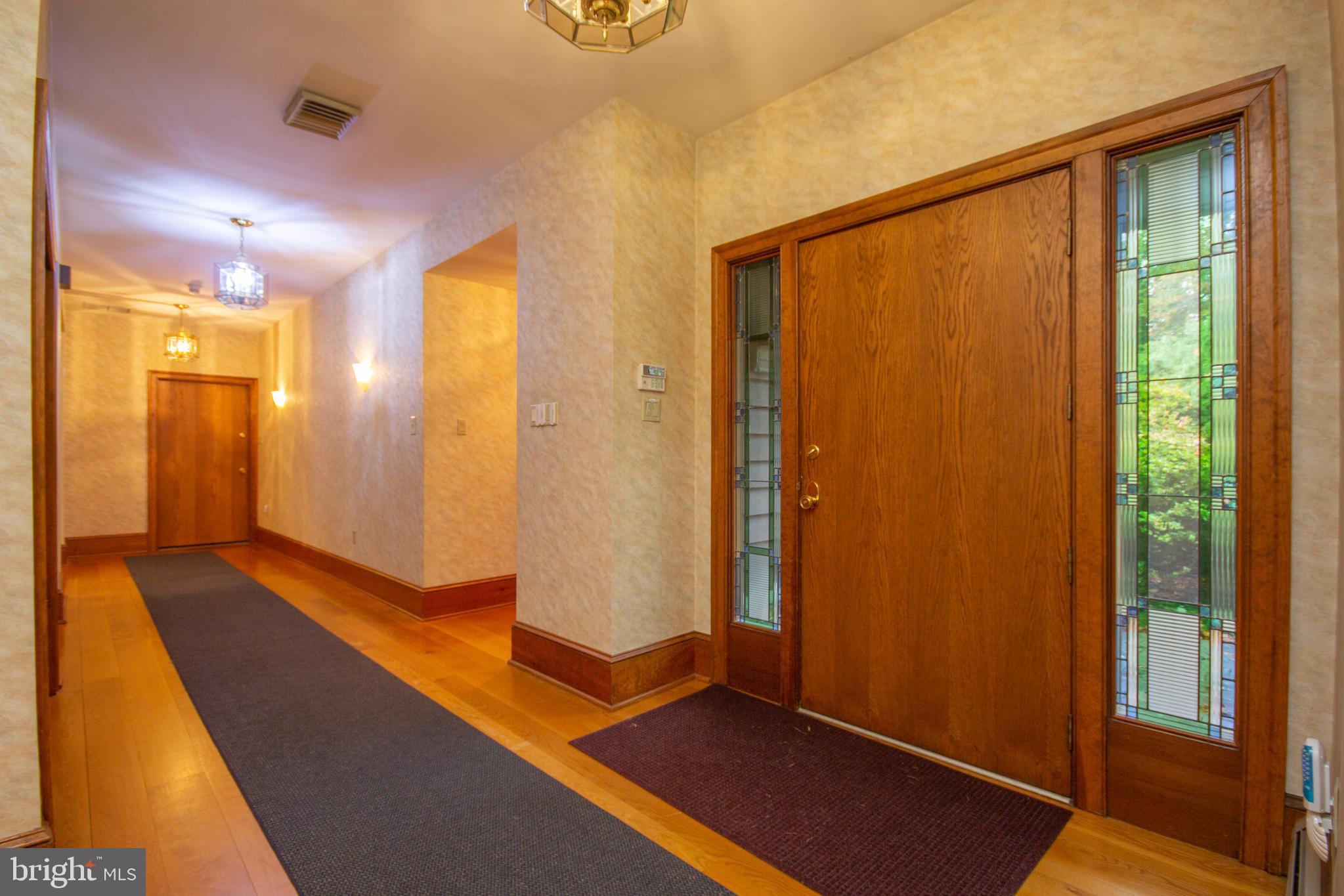 221 Stoopville Road Newtown, PA 18940 - Photo 19 of 60 Foyer