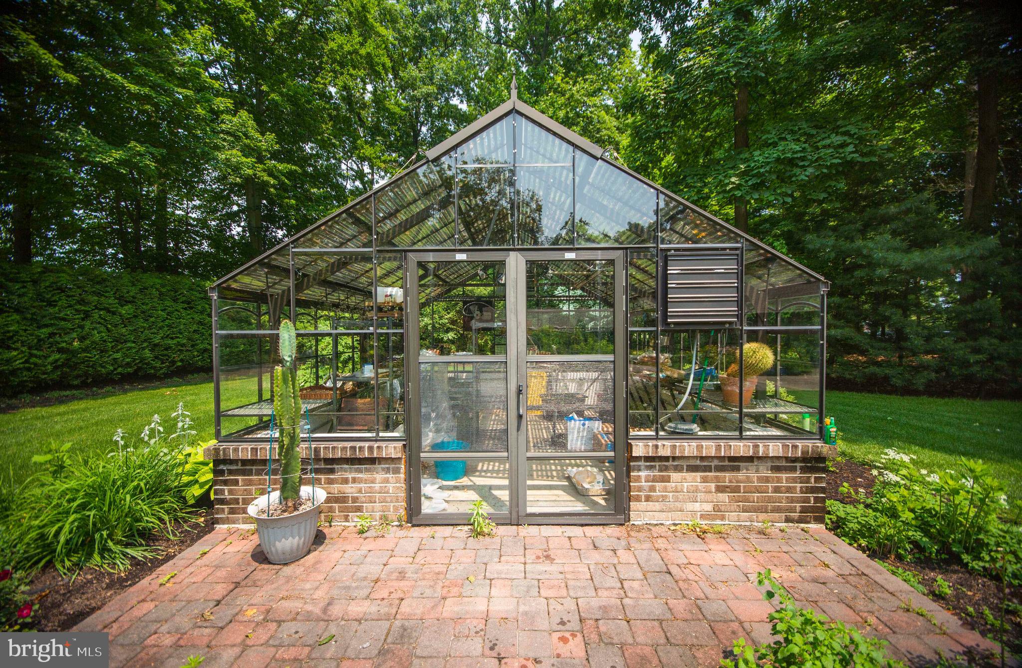 221 Stoopville Road Newtown, PA 18940 - Photo 35 of 60 Detached greenhouse