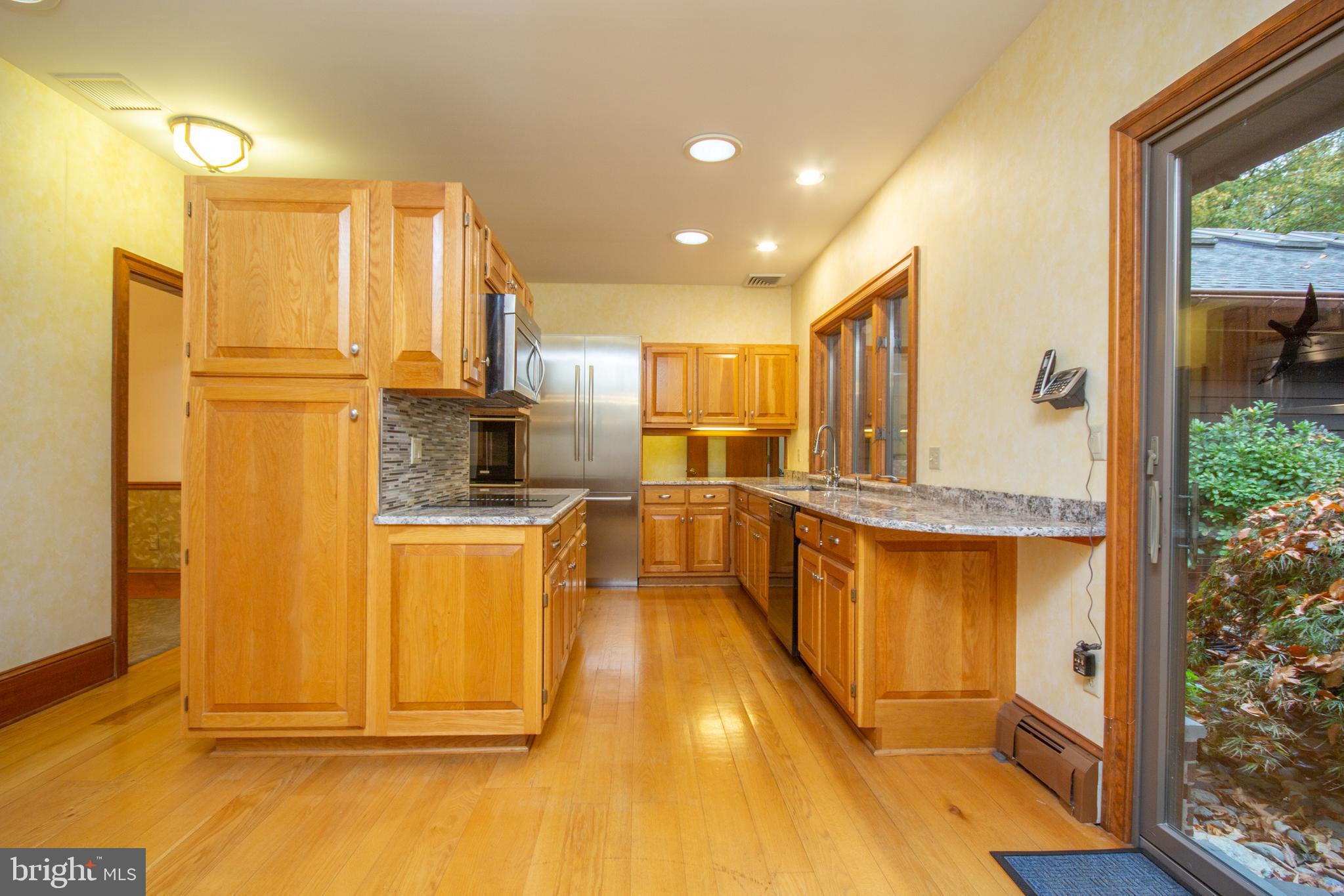 221 Stoopville Road Newtown, PA 18940 - Photo 10 of 60 Kitchen