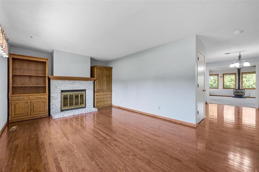120 Brougham Road Robins, IA 52328 - Photo 6 of 34 Gallery Image 6