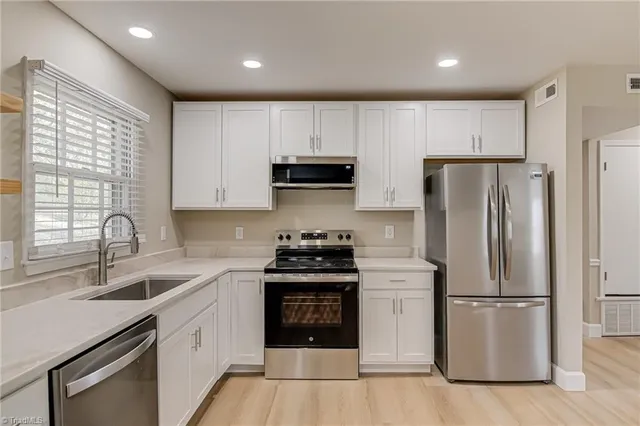 $2,000 | 3108 Beaconwood Drive, Greensboro, NC 27455