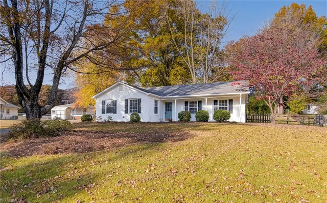 $2,000 | 3108 Beaconwood Drive, Greensboro, NC 27455