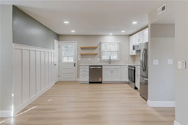 $2,000 | 3108 Beaconwood Drive, Greensboro, NC 27455