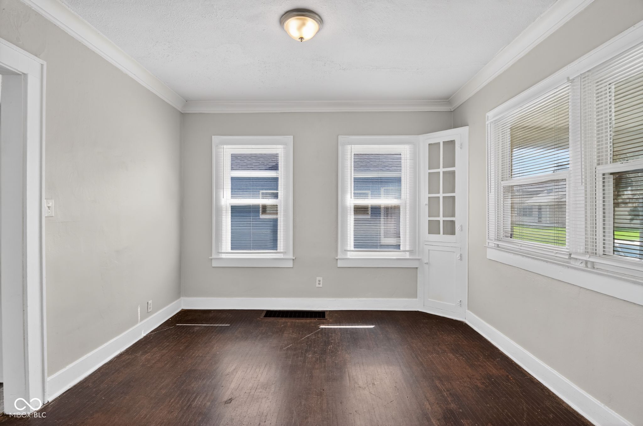 424 Harvard Place Indianapolis, IN 46208 - Photo 13 of 42