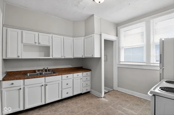 $159,900 | 424 Harvard Place, Indianapolis, IN 46208