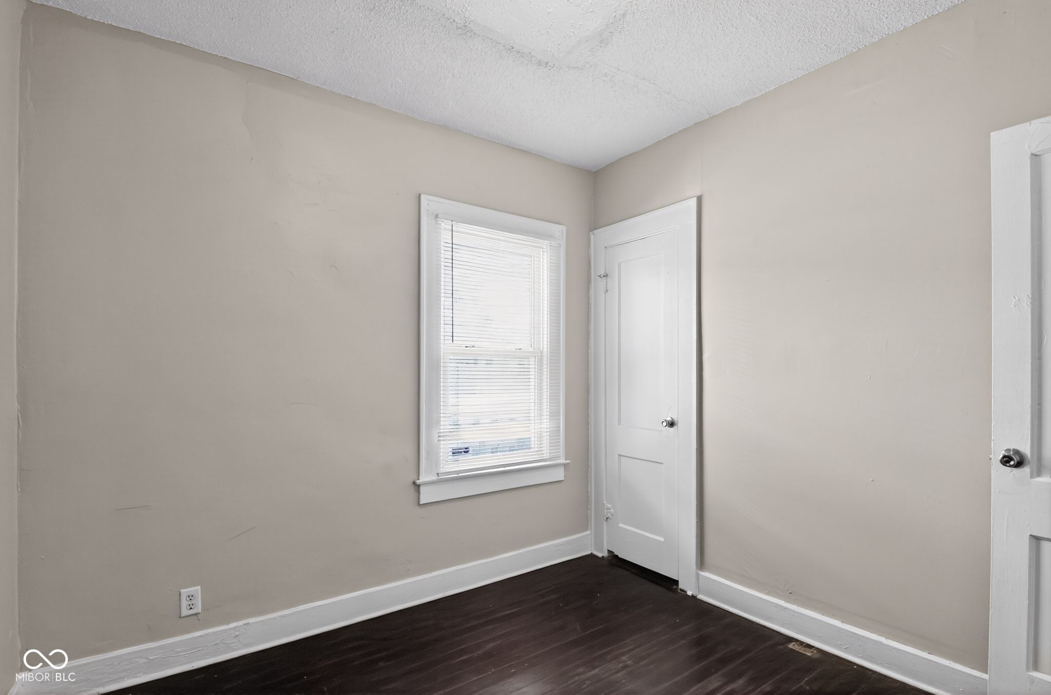 424 Harvard Place Indianapolis, IN 46208 - Photo 29 of 42