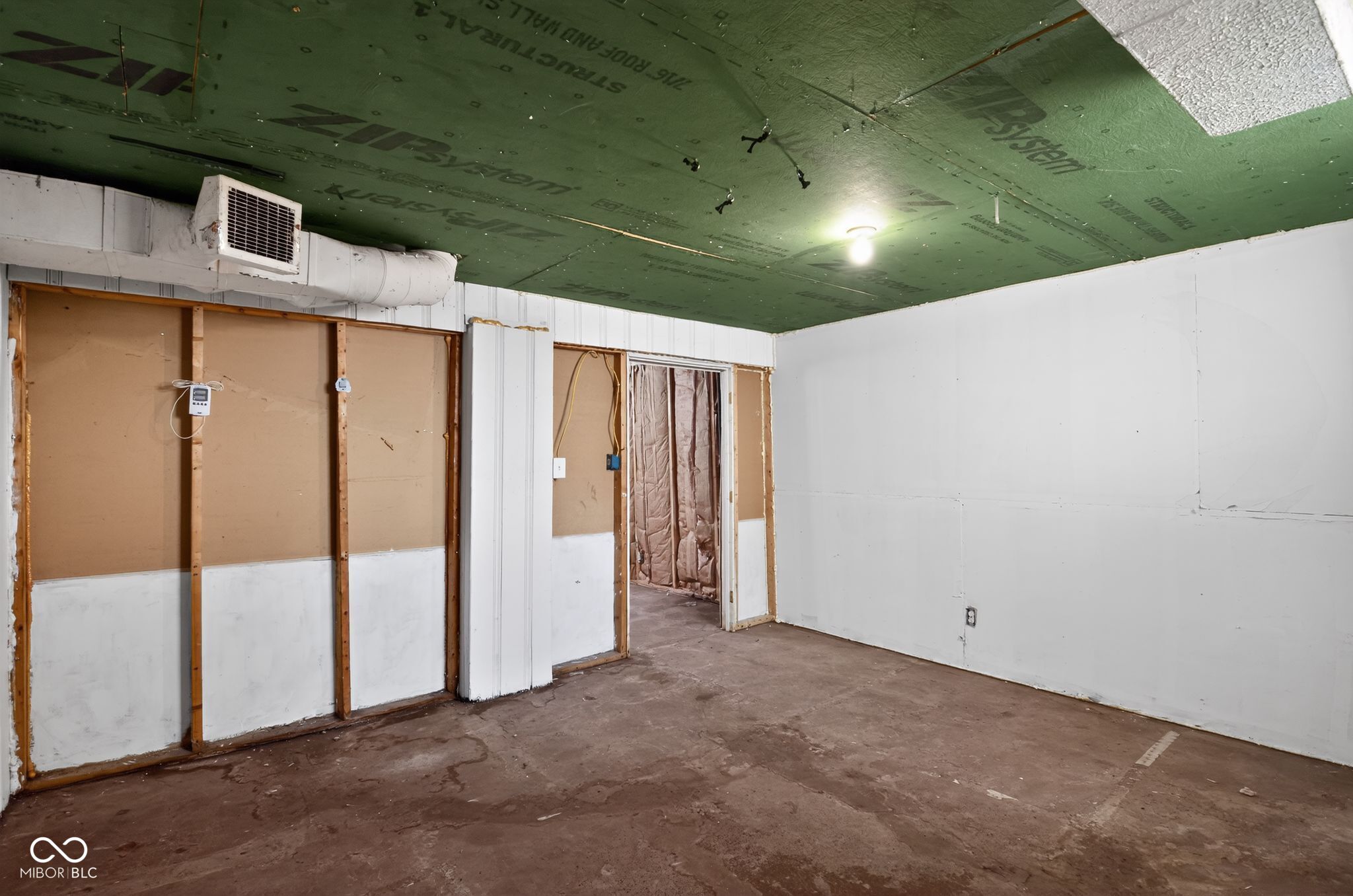 424 Harvard Place Indianapolis, IN 46208 - Photo 33 of 42