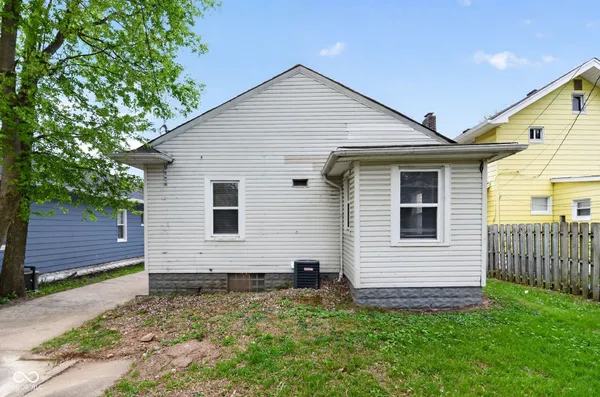 $159,900 | 424 Harvard Place, Indianapolis, IN 46208