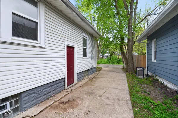 $159,900 | 424 Harvard Place, Indianapolis, IN 46208