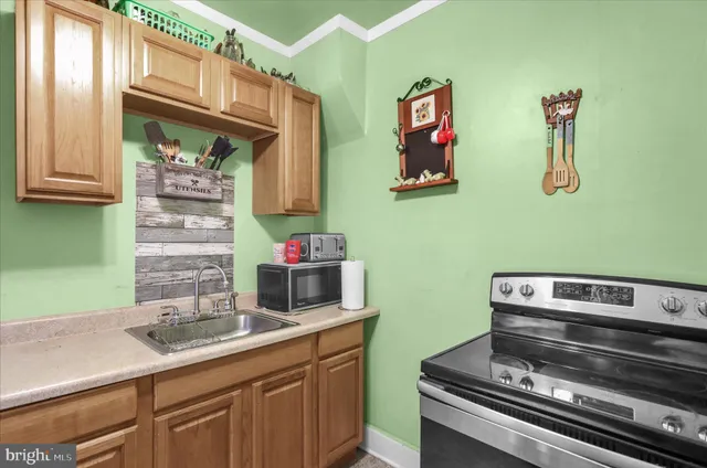 $164,900 | 912 Locust Street, Reading, PA 19604