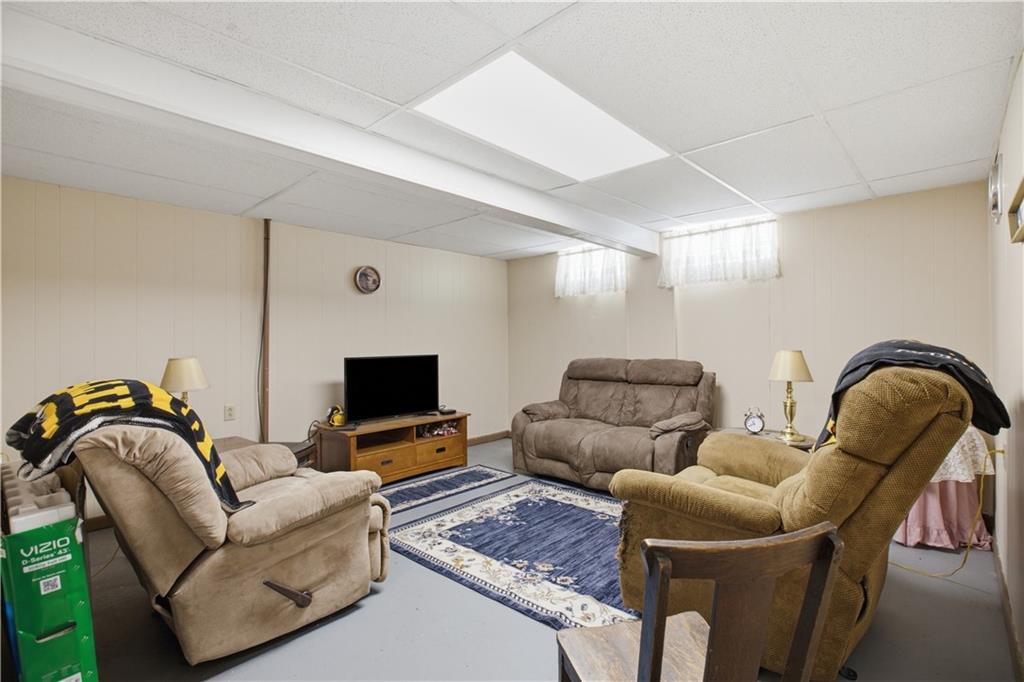 1705 Arona Road Irwin, PA 15642 - Photo 20 of 31