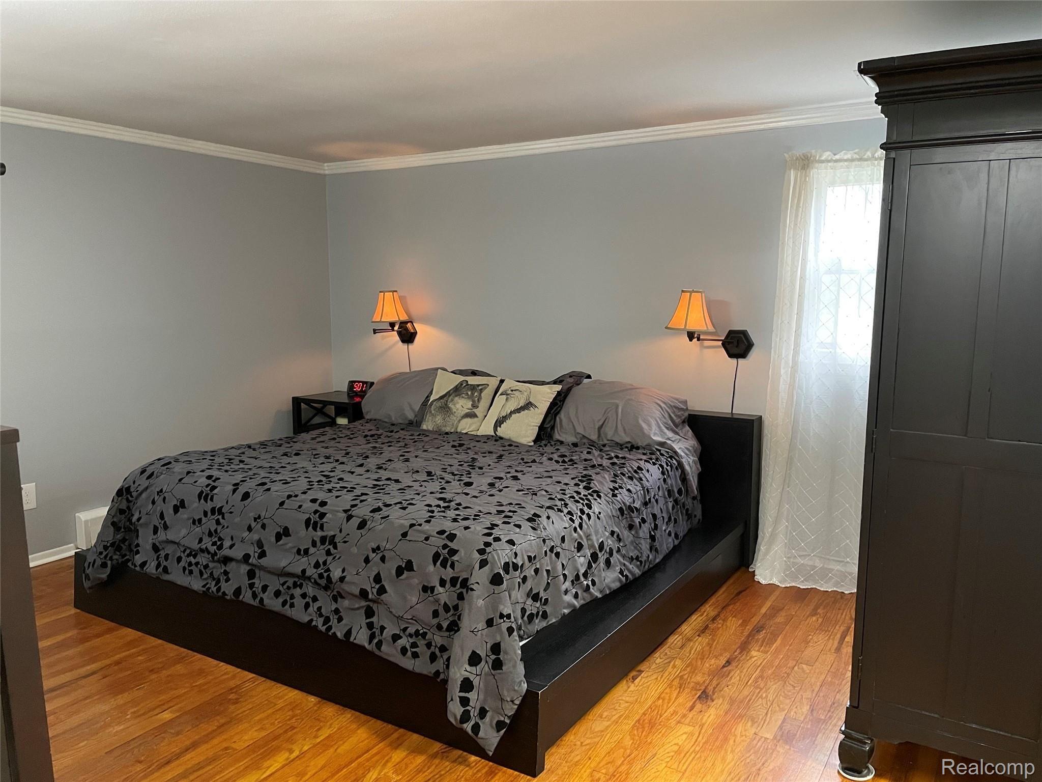 24665 Farmington Road Farmington, MI 48336 - Photo 12 of 31 Master Bedroom
