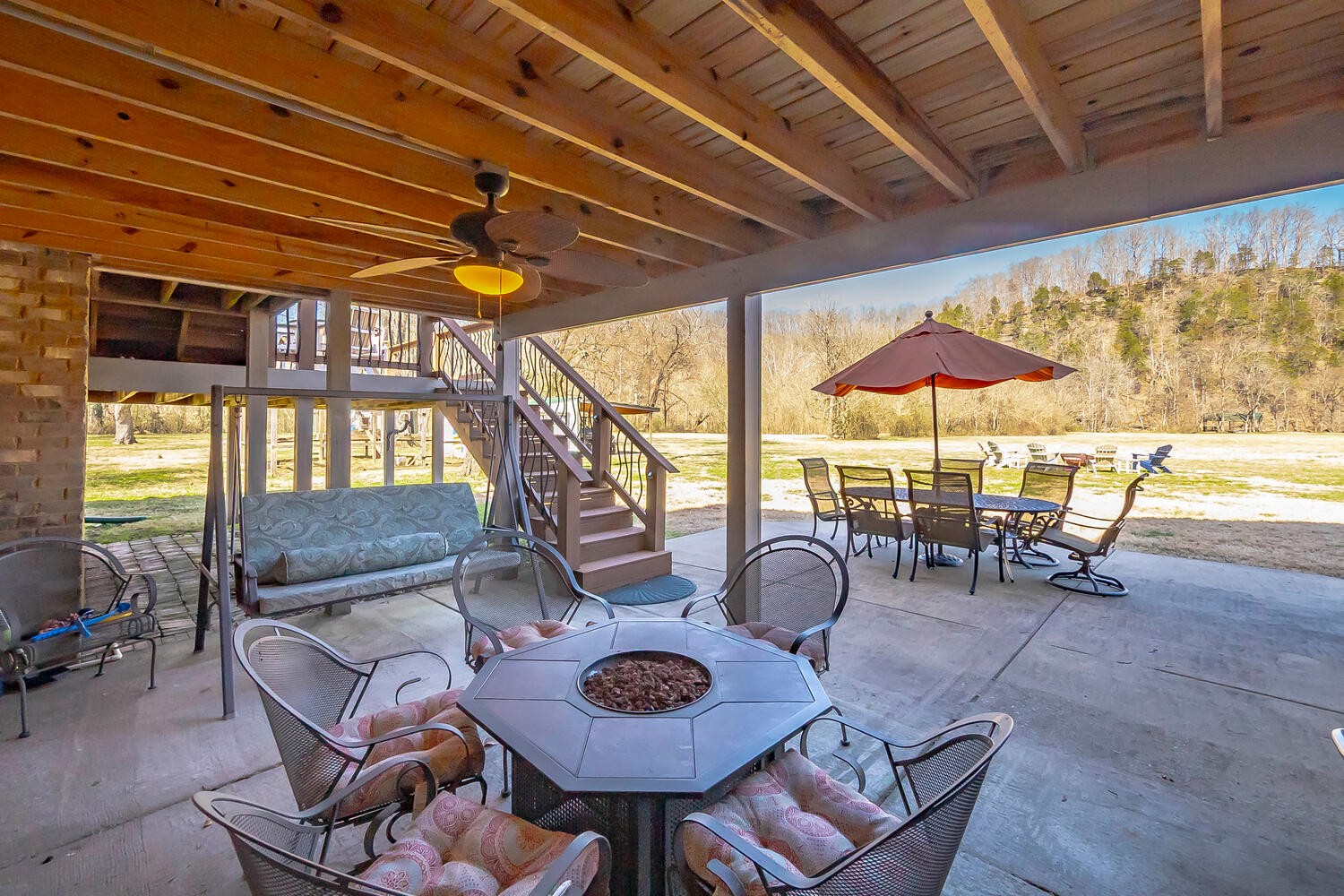 5125 Old Harding Road Franklin, TN 37064 - Photo 35 of 50 a view of a patio with table and chairs