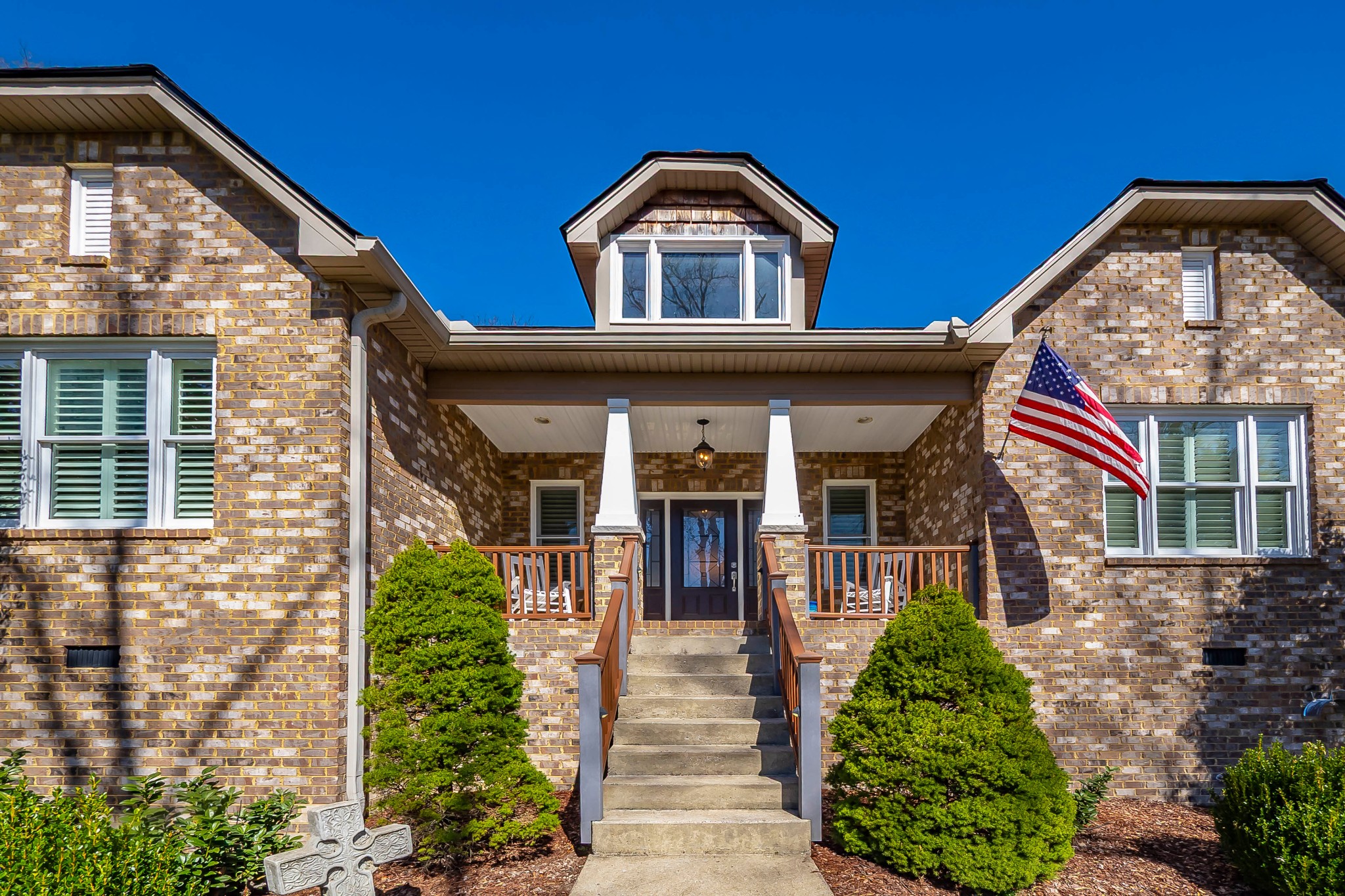 5125 Old Harding Road Franklin, TN 37064 - Photo 4 of 50 front view of a house with a yard