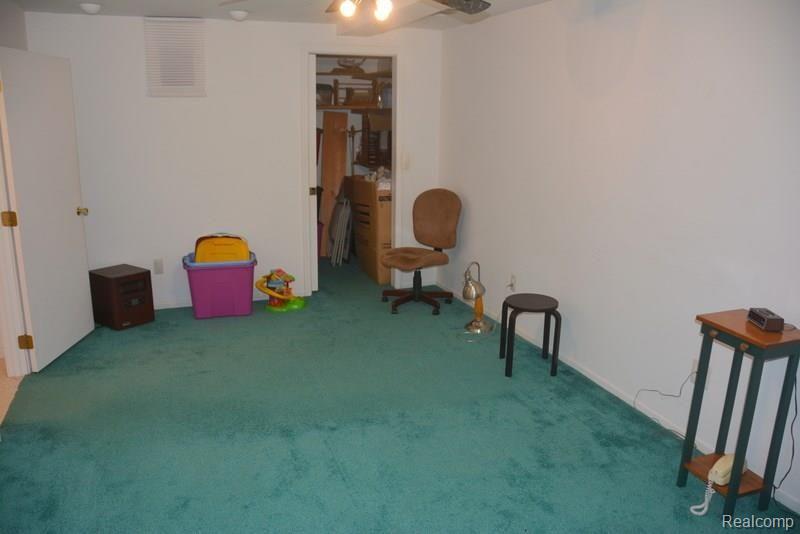 9363 Moon Road Saline, MI 48176 - Photo 33 of 49 37.jpg