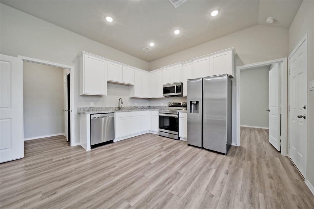 1307 St Lawrence River Road Conroe, TX 77316 - Photo 2 of 14