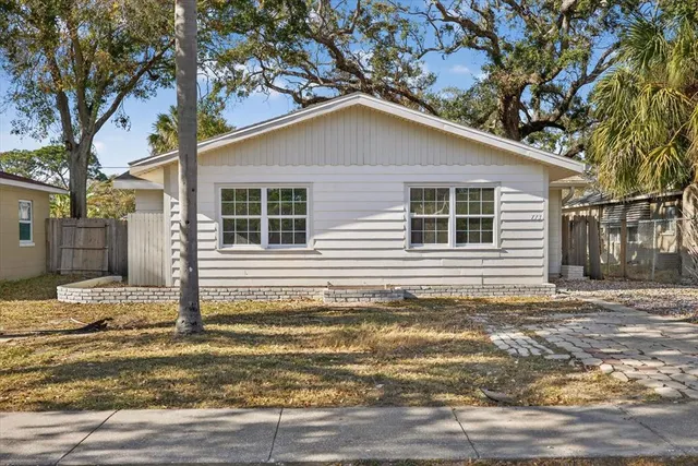 $349,900 | 773 West Harbor Drive South, St. Petersburg, FL 33705