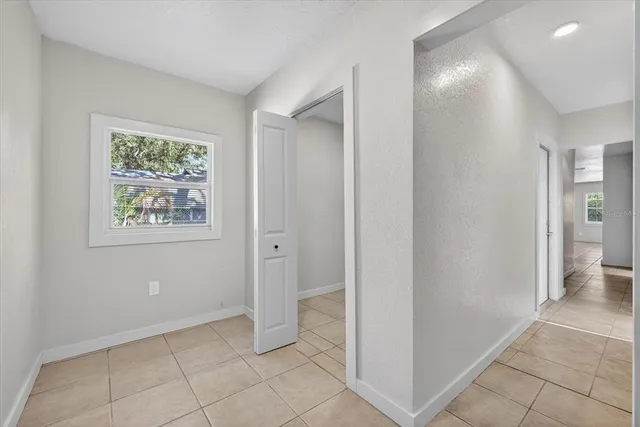 $349,900 | 773 West Harbor Drive South, St. Petersburg, FL 33705