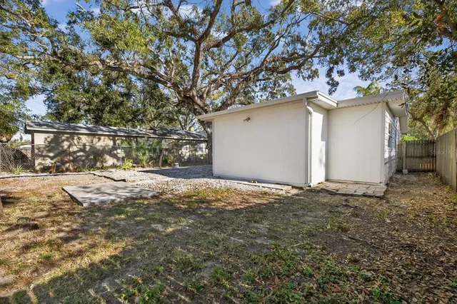 $349,900 | 773 West Harbor Drive South, St. Petersburg, FL 33705