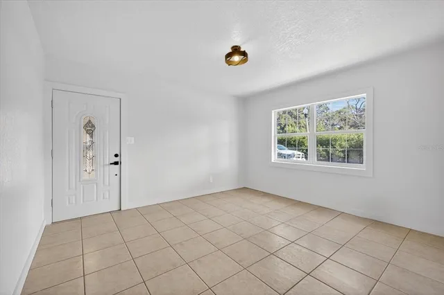 $349,900 | 773 West Harbor Drive South, St. Petersburg, FL 33705