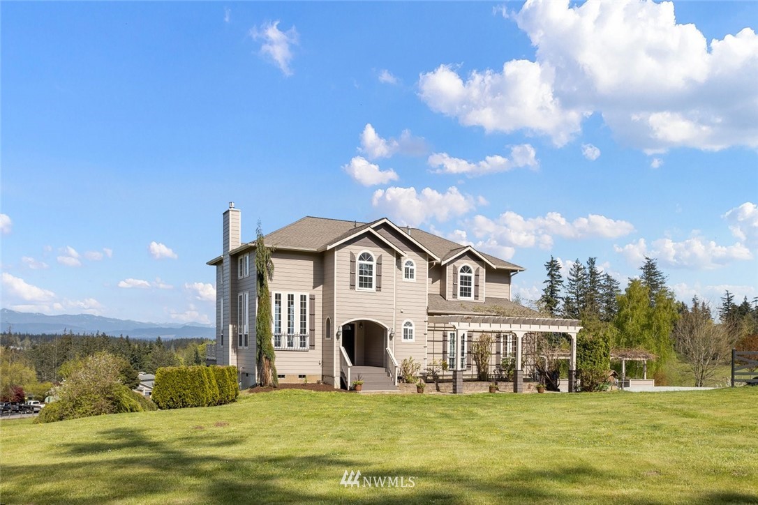 982 Arrowhead Road Camano Island, WA 98282 - Photo 2 of 37 Gallery Image 2