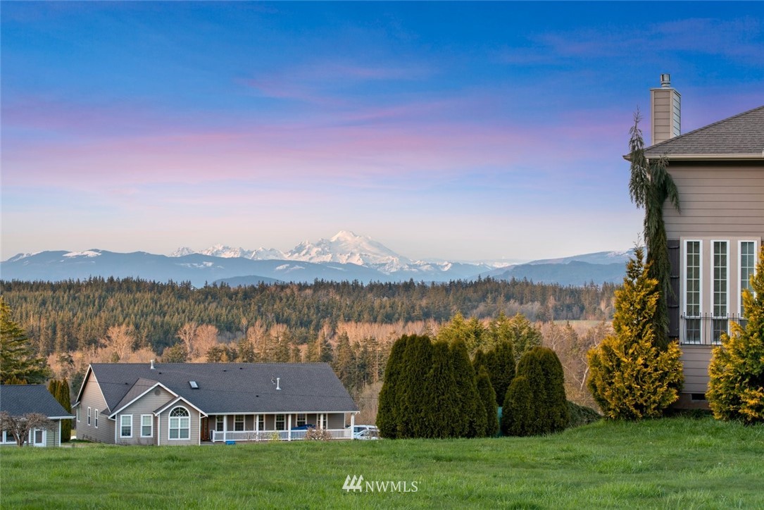 982 Arrowhead Road Camano Island, WA 98282 - Photo 34 of 37 Gallery Image 34
