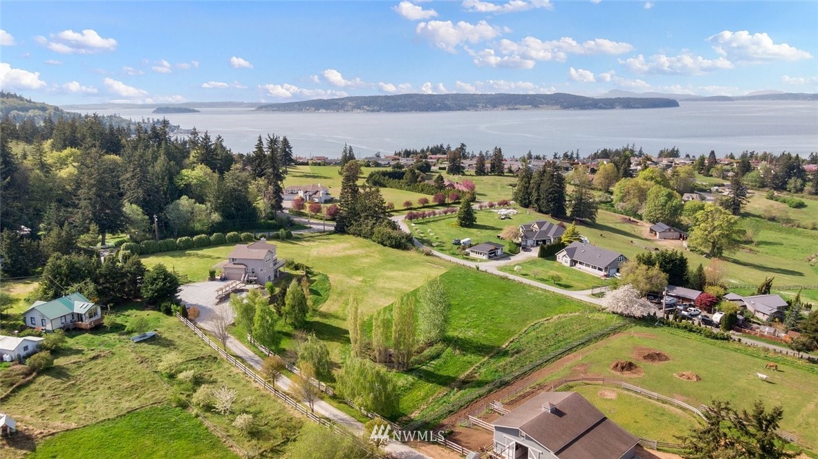 982 Arrowhead Road Camano Island, WA 98282 - Photo 5 of 37 Gallery Image 5