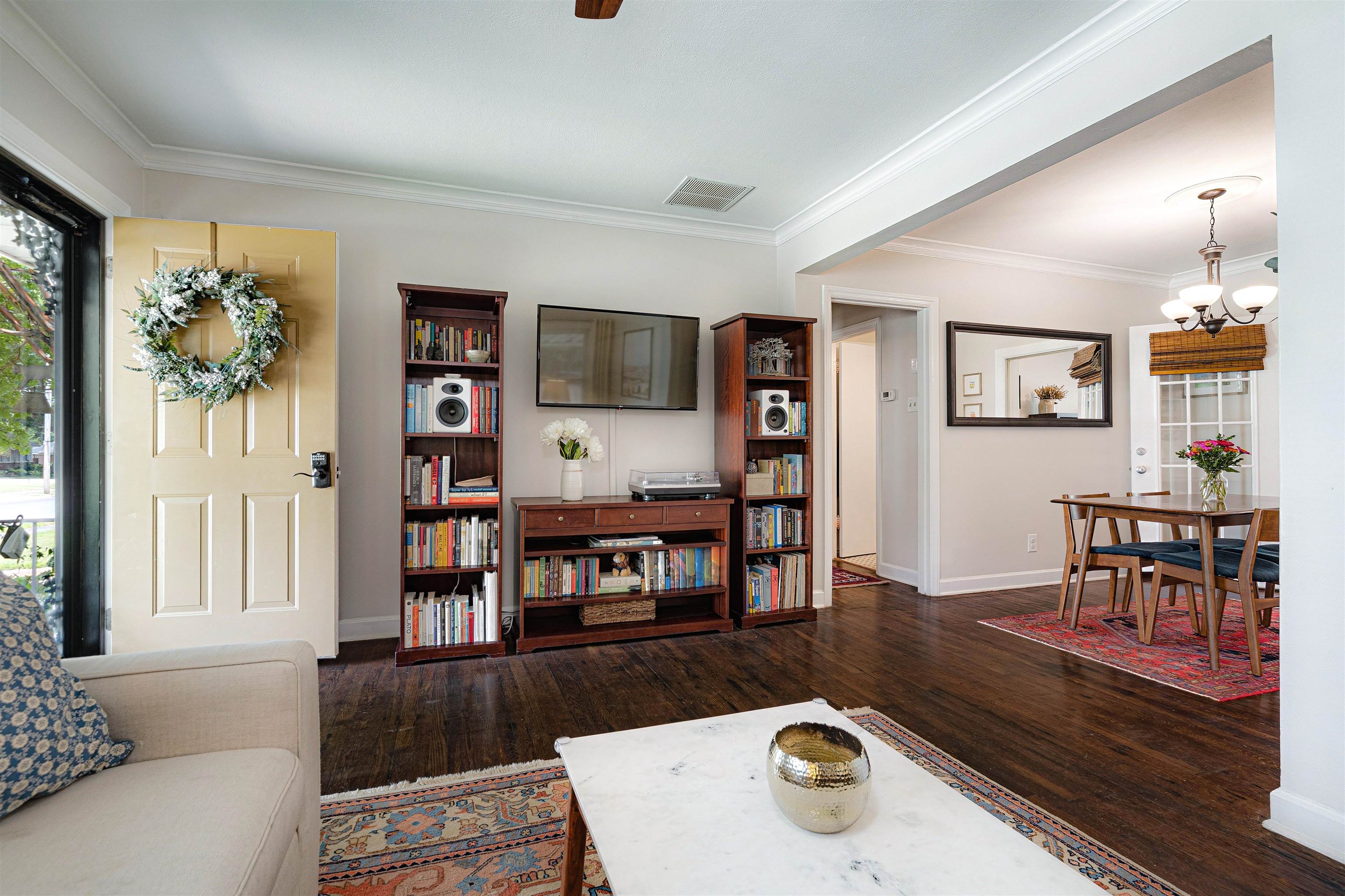 5019 Princeton Road Memphis, TN 38117 - Photo 5 of 25 a living room with furniture and a flat screen tv