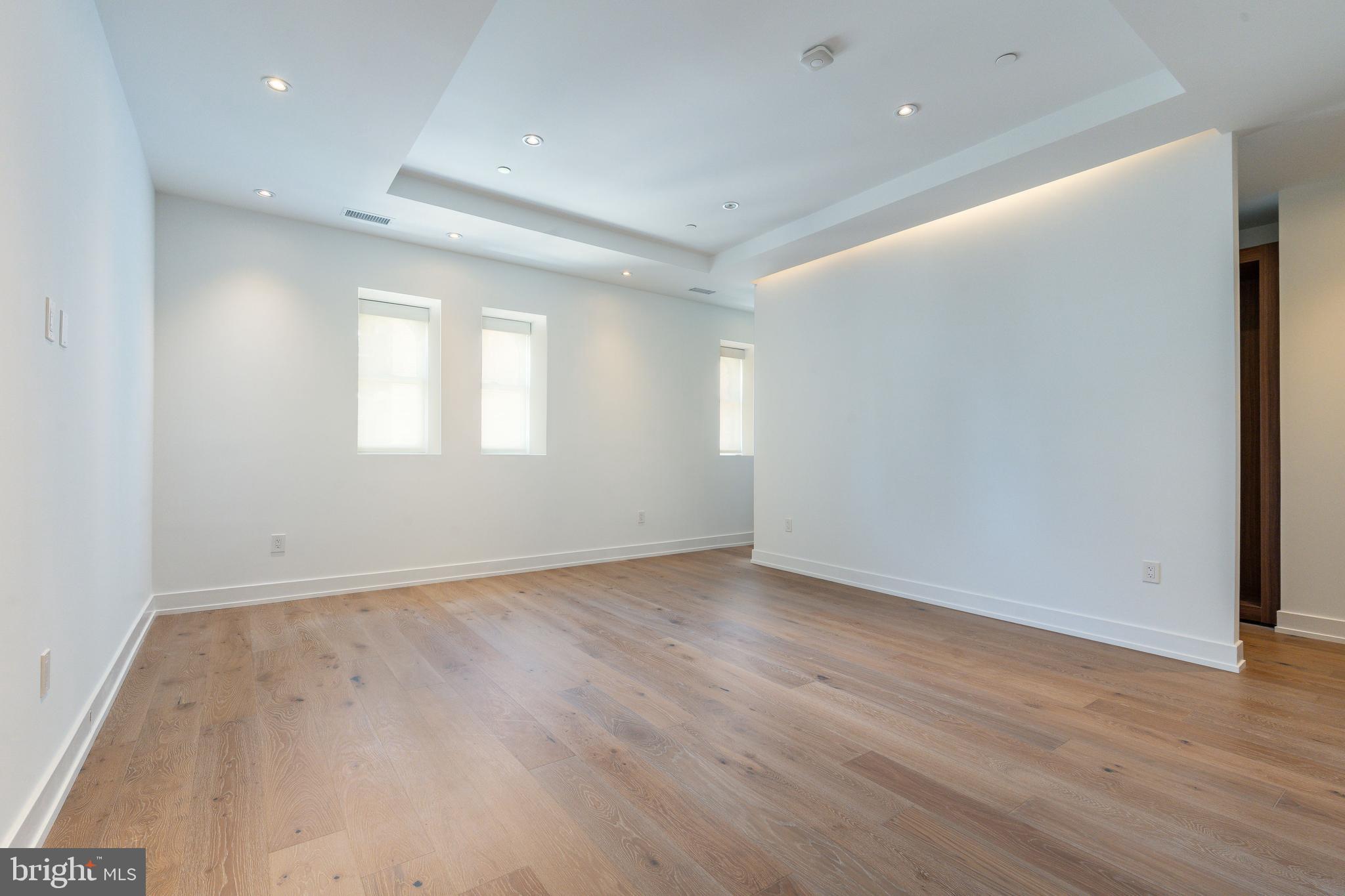 2108 Walnut Street, Unit 401 Philadelphia, PA 19103 - Photo 15 of 34