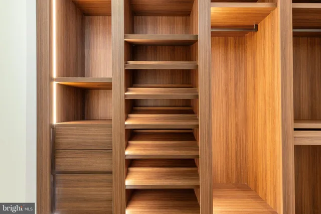 $2,895,000 | 2108 Walnut Street, Unit 401, Philadelphia, PA 19103