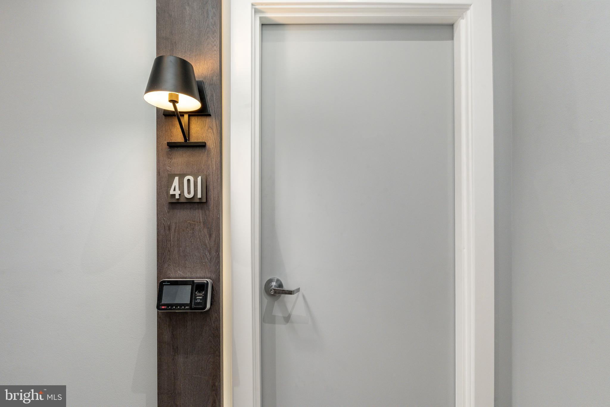 2108 Walnut Street, Unit 401 Philadelphia, PA 19103 - Photo 31 of 34