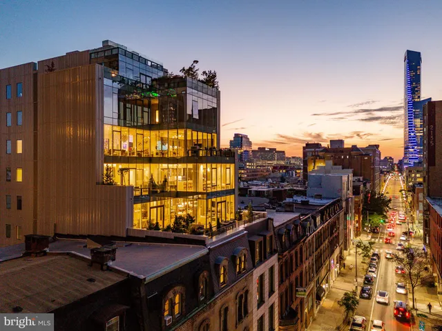 $2,895,000 | 2108 Walnut Street, Unit 401, Philadelphia, PA 19103