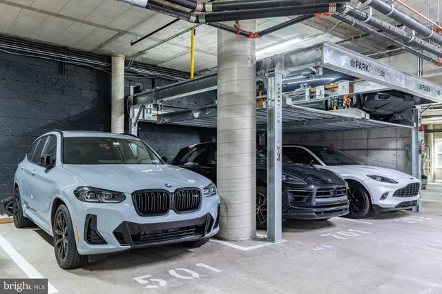 $2,895,000 | 2108 Walnut Street, Unit 401, Philadelphia, PA 19103