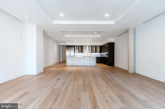 $2,895,000 | 2108 Walnut Street, Unit 401, Philadelphia, PA 19103