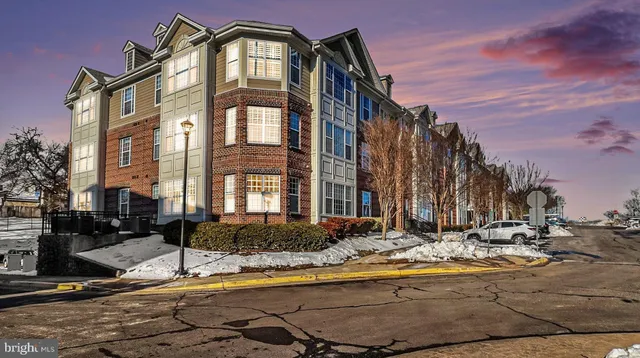 $309,900 | 701 Cobblestone Boulevard, Unit 108, Fredericksburg, VA 22401