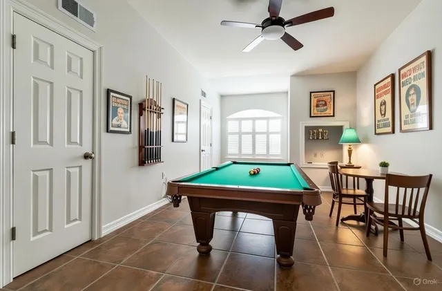 $3,400 | 1318 Peden Street, Unit D, Houston, TX 77019