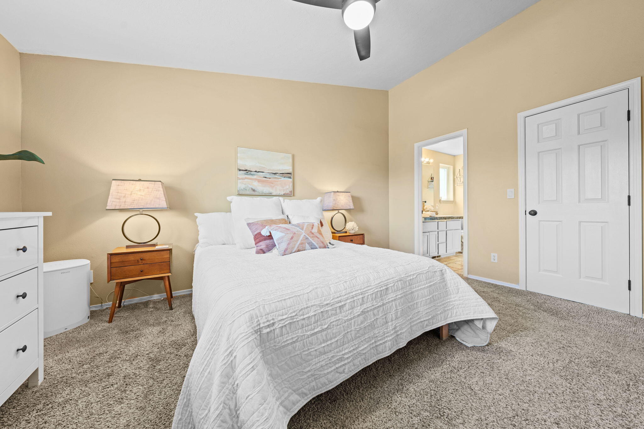 20764 Gallop Road Bend, OR 97701 - Photo 16 of 30 28-web-or-mls-Riley_Visuals-28