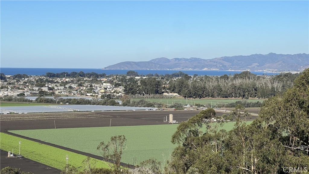 4 Castle Bluff Road Arroyo Grande, CA 93420 - Photo 12 of 26 Gallery Image 12