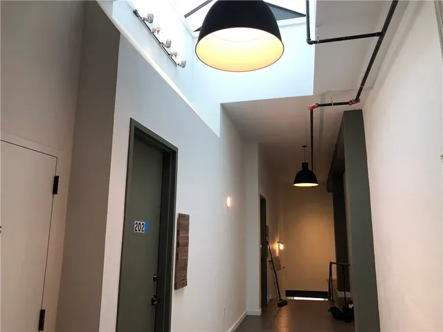 $1,800 | 102 East 2nd Street, Unit 205, Taylor, TX 76574