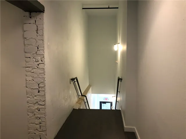 $1,800 | 102 East 2nd Street, Unit 205, Taylor, TX 76574