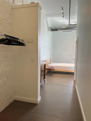 $1,800 | 102 East 2nd Street, Unit 205, Taylor, TX 76574